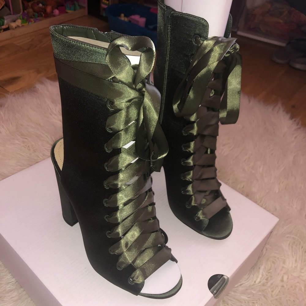 NWT ALDO Rosamilia Heels